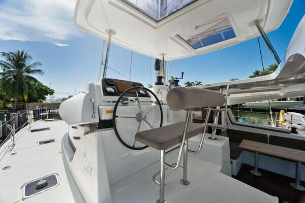 Lagoon  Yacht For Sale