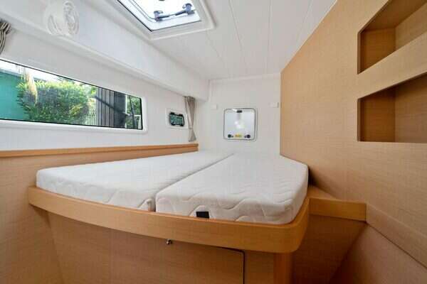 Lagoon  Yacht For Sale
