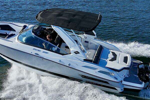 Monterey 305SS Yacht For Sale