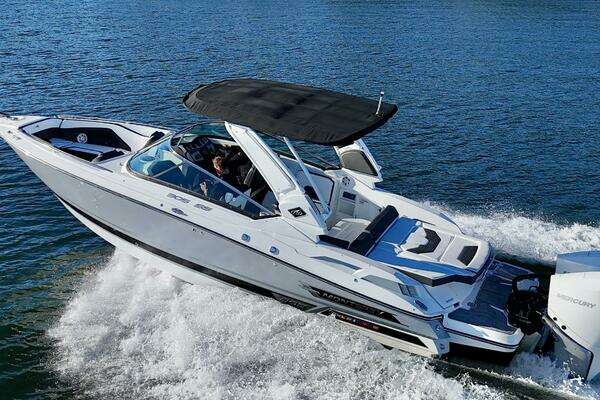Monterey 305SS Yacht For Sale