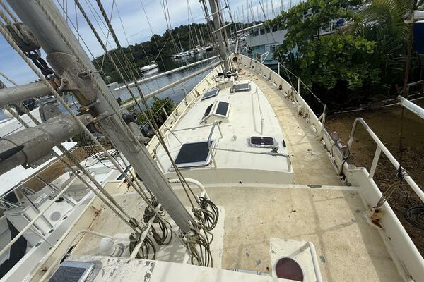 One World 52ft Colvin Yacht For Sale