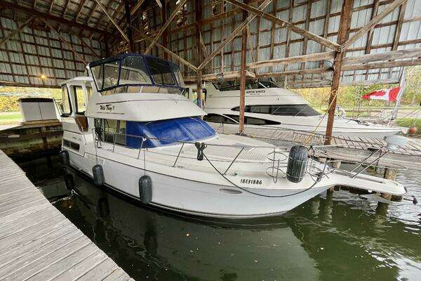 35-ft-Carver-1996-355 Aft Cabin-WILD THING IV-Lefroy Ontario Canada yacht for sale