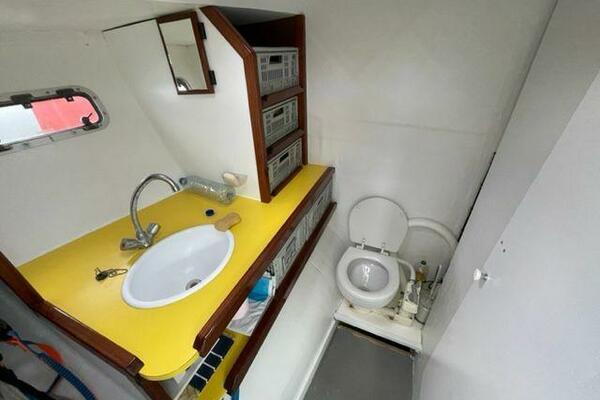 IMAGINE 42ft Custom Yacht For Sale