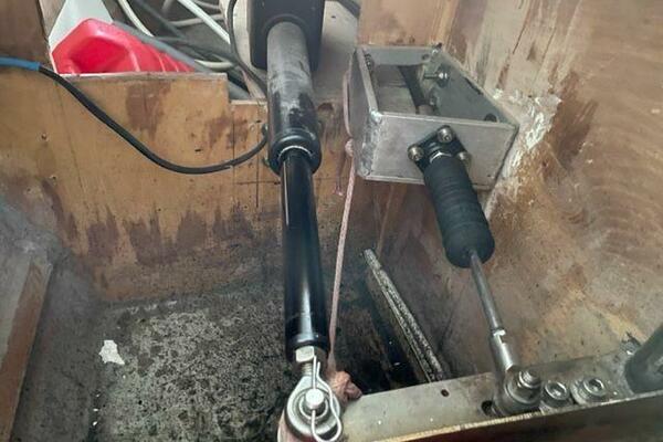 IMAGINE 42ft Custom Yacht For Sale