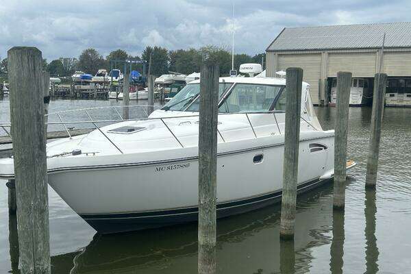 2005 Tiara Yachts 36