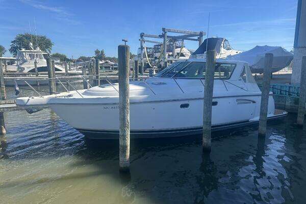 Tiara Yachts  Yacht For Sale