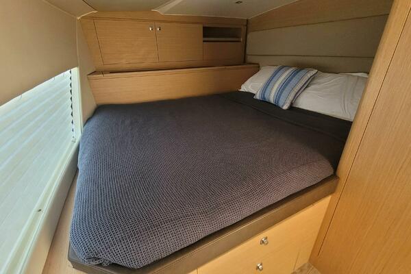 37ft Makai Yacht For Sale