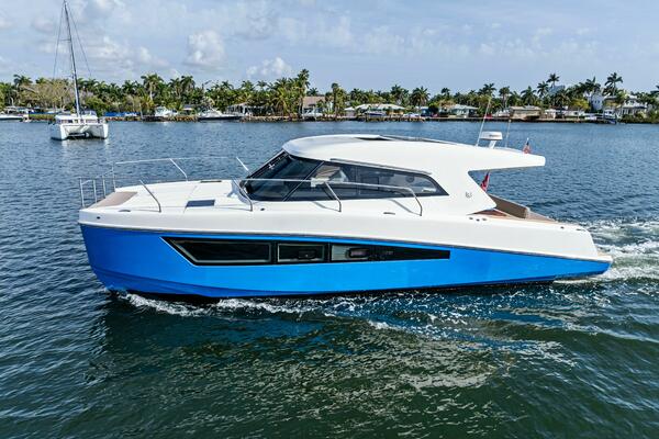 37ft Makai Yacht For Sale