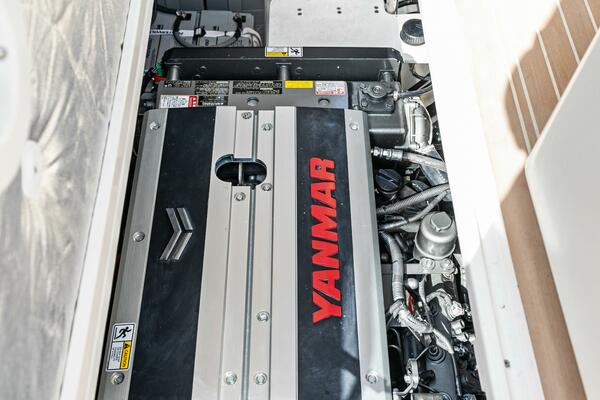 37ft Makai Yacht For Sale