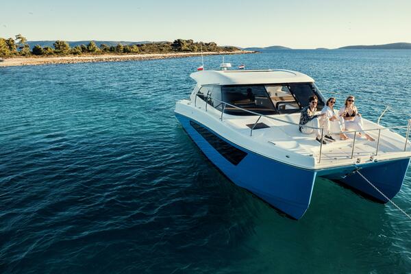 37ft Makai Yacht For Sale