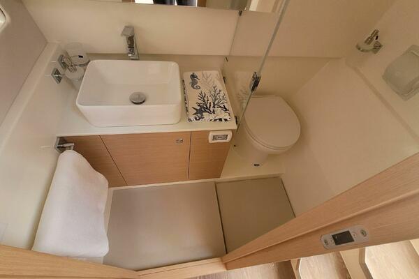 37ft Makai Yacht For Sale