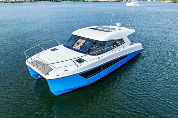 37ft Makai Yacht For Sale