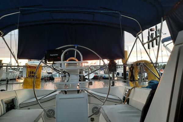 Aquila 34ft Hunter Yacht For Sale