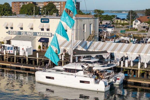 Lagoon43CatamaranOnOrder 43ft Lagoon Yacht For Sale