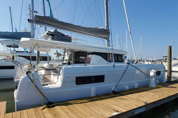 Lagoon43CatamaranOnOrder 43ft Lagoon Yacht For Sale