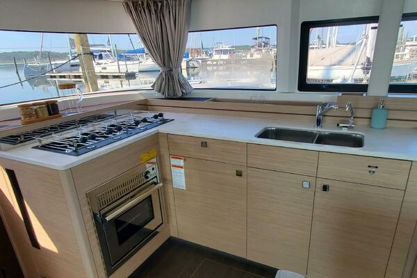 Lagoon43CatamaranOnOrder 43ft Lagoon Yacht For Sale