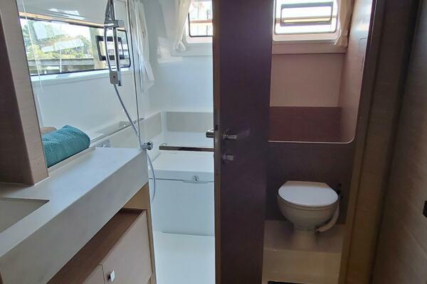 Lagoon43CatamaranOnOrder 43ft Lagoon Yacht For Sale