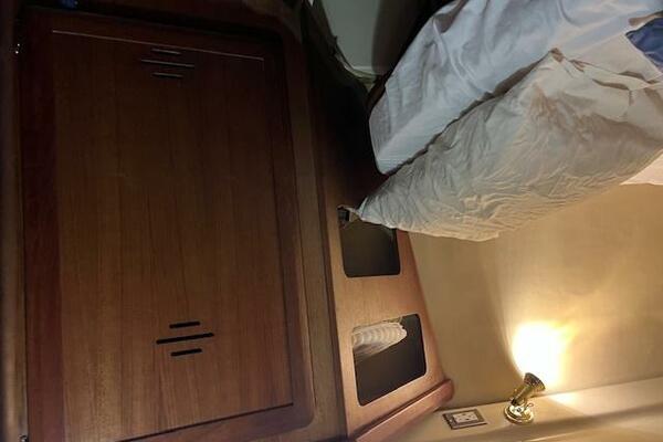 37ft Hunter Yacht For Sale