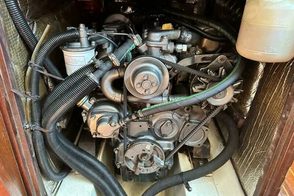 37ft Hunter Yacht For Sale