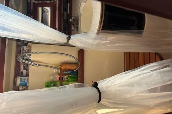 37ft Hunter Yacht For Sale