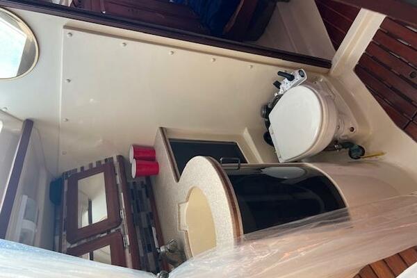 37ft Hunter Yacht For Sale