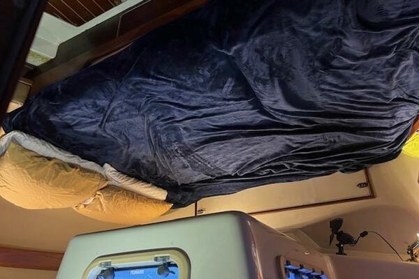 37ft Hunter Yacht For Sale