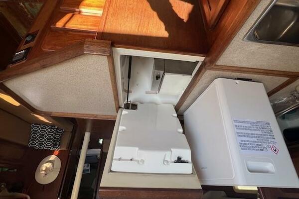 37ft Hunter Yacht For Sale