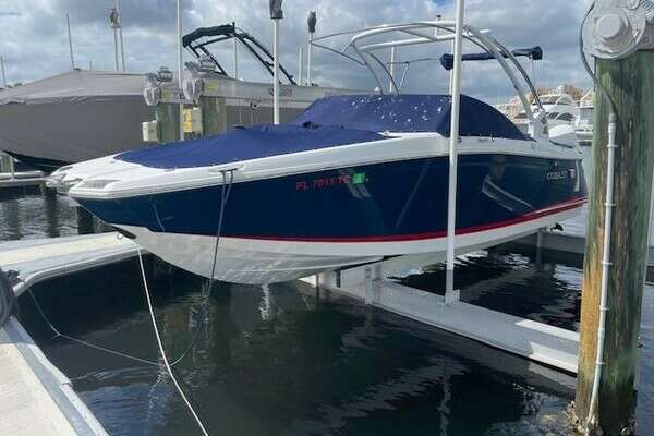 25-ft-Cobalt-2022-25SC-Palmetto Florida United States yacht for sale