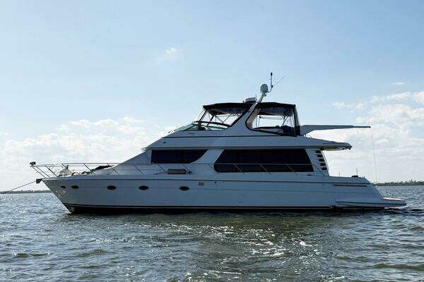 Photo of the 2002 Carver 570 Voyager Pilothouse "Waterdog"