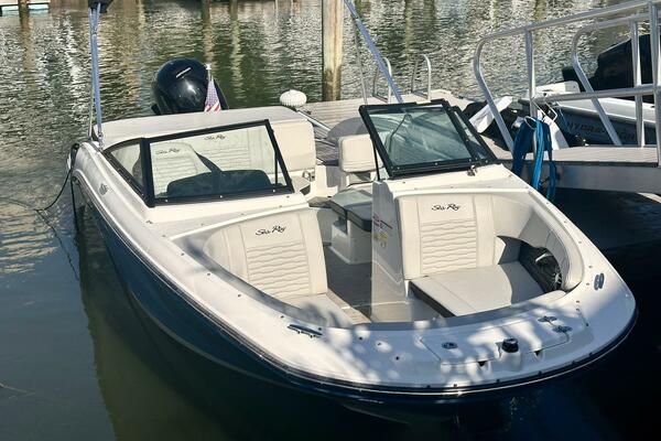 2023 Sea Ray 190 OB SPX