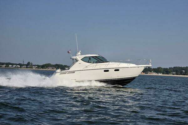 2007 Tiara Yachts 39