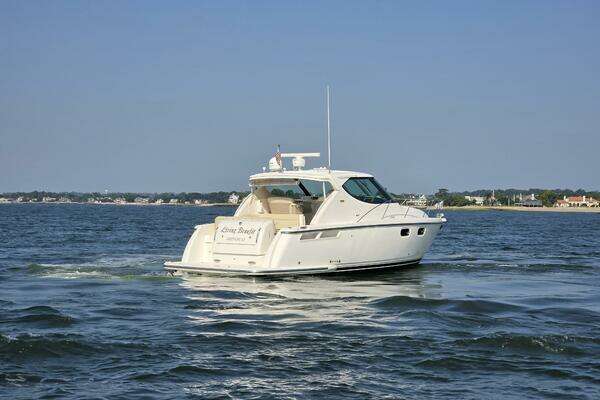 2007 Tiara Yachts 39