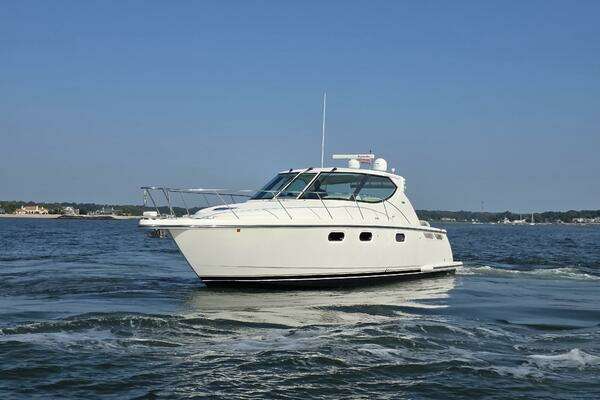 2007 Tiara Yachts 39