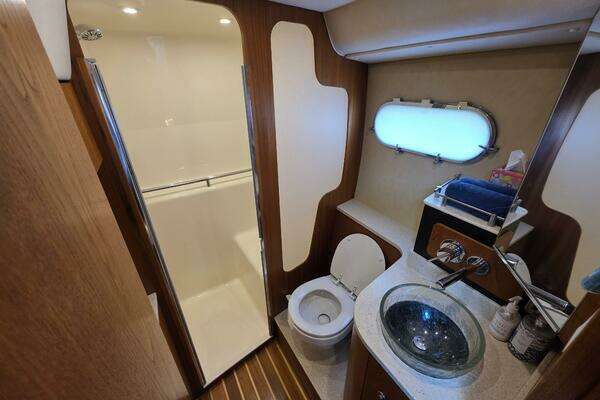 2007 Tiara Yachts 39
