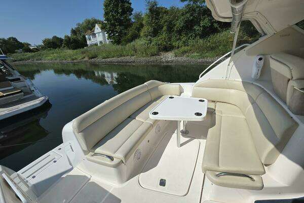 2007 Tiara Yachts 39