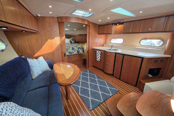 2007 Tiara Yachts 39