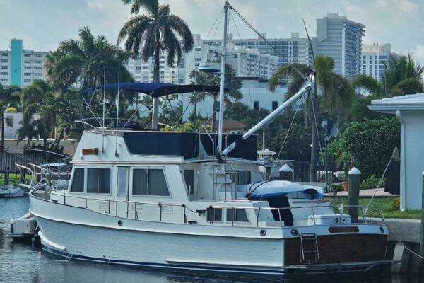 42-ft-Grand Banks-1985-Classic-Moonshadow-Fort Lauderdale Florida United States yacht for sale