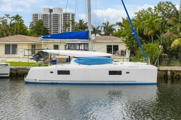 Benedetto 42ft Lagoon Yacht For Sale