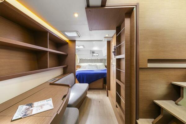 Benedetto 42ft Lagoon Yacht For Sale