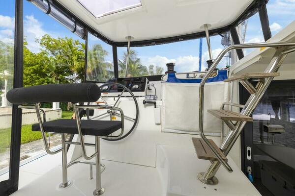 Benedetto 42ft Lagoon Yacht For Sale