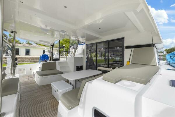 Benedetto 42ft Lagoon Yacht For Sale