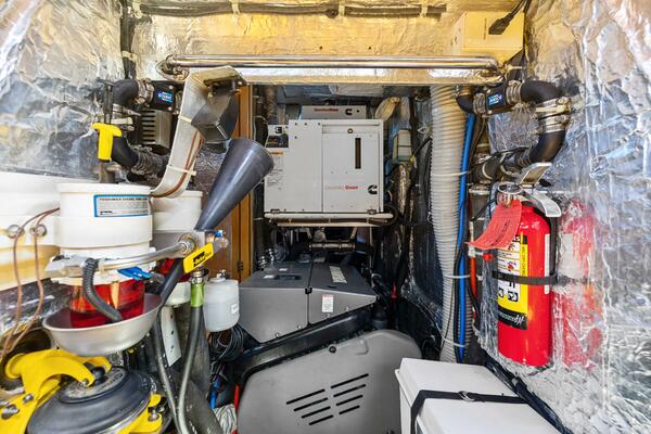 Benedetto 42ft Lagoon Yacht For Sale