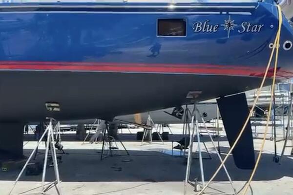 Benedetto 42ft Lagoon Yacht For Sale