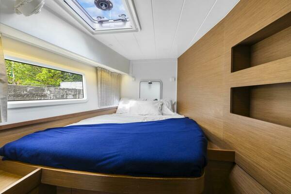 Benedetto 42ft Lagoon Yacht For Sale