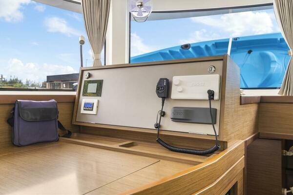 Benedetto 42ft Lagoon Yacht For Sale