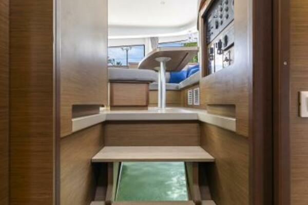 Benedetto 42ft Lagoon Yacht For Sale