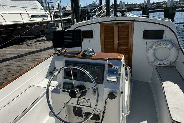 Photo of the 1996 Oldport Marine Oldport Marine 26 "Kaymar "