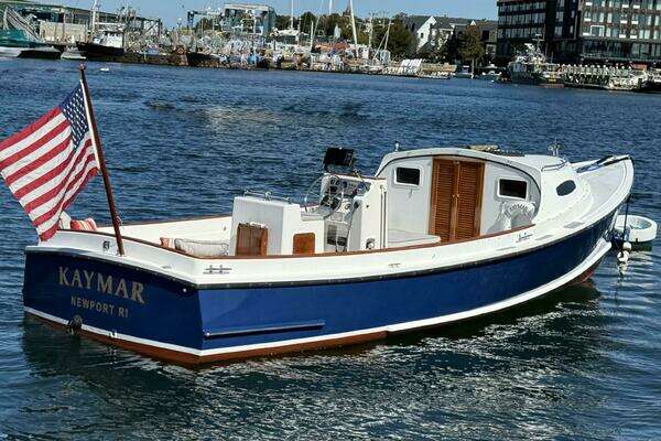 Photo of the 1996 Oldport Marine Oldport Marine 26 "Kaymar "