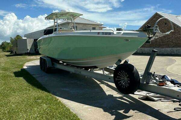 Photo of the 2001 Carrera Boats 