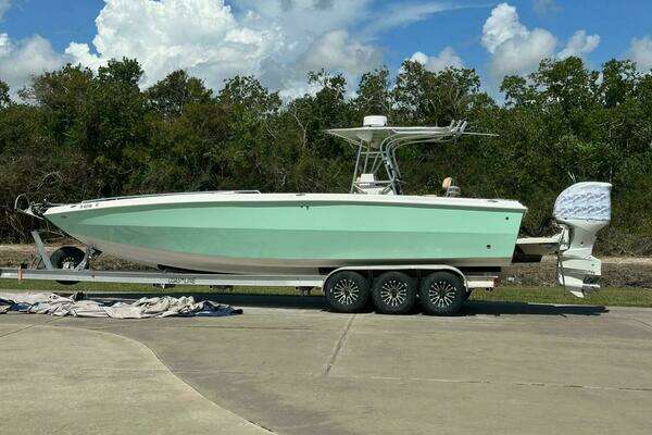 Photo of the 2001 Carrera Boats 